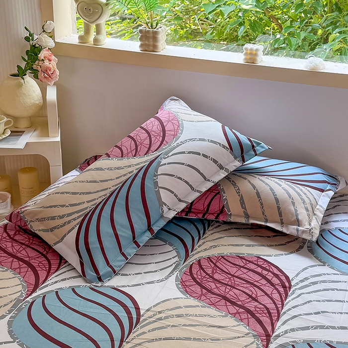 91家纺网 家纺一手货源 找家纺 梵巢家纺 芦荟棉三四件套，床单，被套，枕套化纤四件套 片片梦境