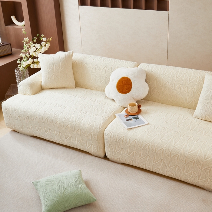 91家纺网 家纺一手货源 找家纺 丝绮鹿 2025新款雕花绒玉叶沙发套直排松紧款 玉叶-米白