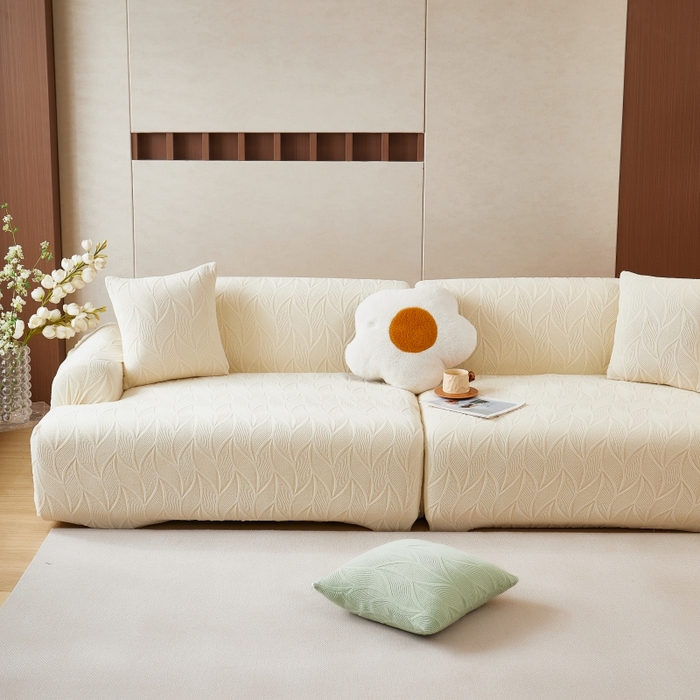 91家纺网 家纺一手货源 找家纺 丝绮鹿 2025新款雕花绒玉叶沙发套直排松紧款 玉叶-米白