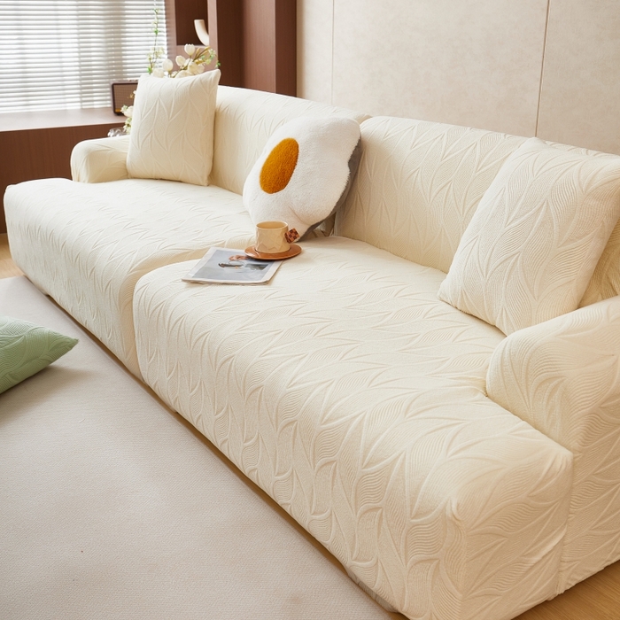 91家纺网 家纺一手货源 找家纺 丝绮鹿 2025新款雕花绒玉叶沙发套直排松紧款 玉叶-米白