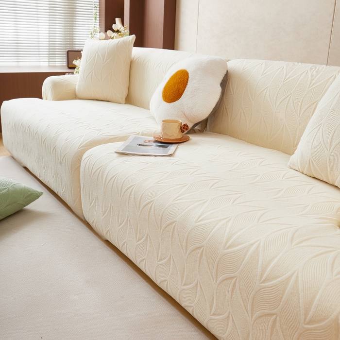 91家纺网 家纺一手货源 找家纺 丝绮鹿 2025新款雕花绒玉叶沙发套直排松紧款 玉叶-米白