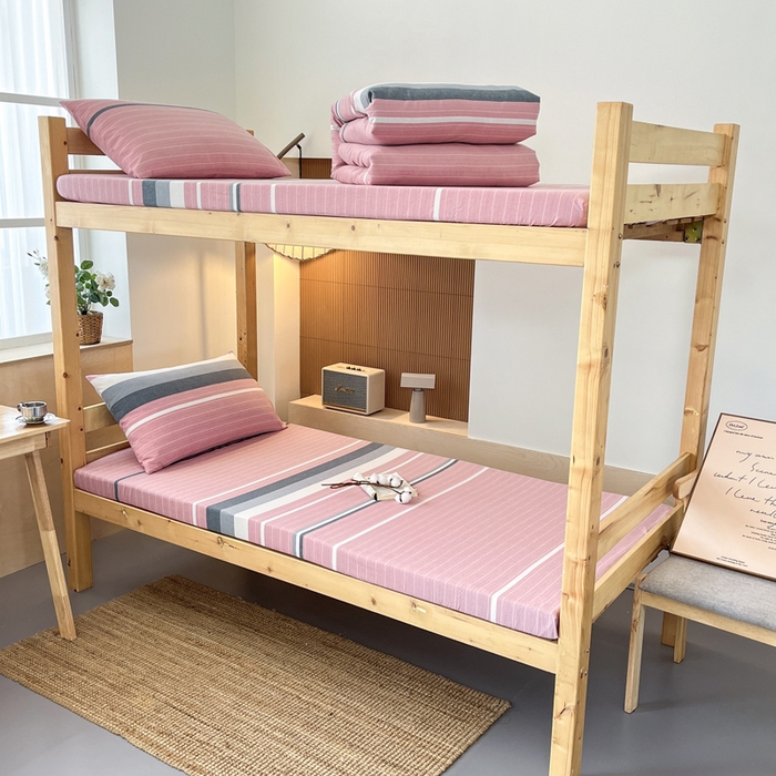 91家纺网 家纺一手货源 找家纺 鸣升家纺 2025新款全棉纯棉色织水洗棉学生三件套 格林粉