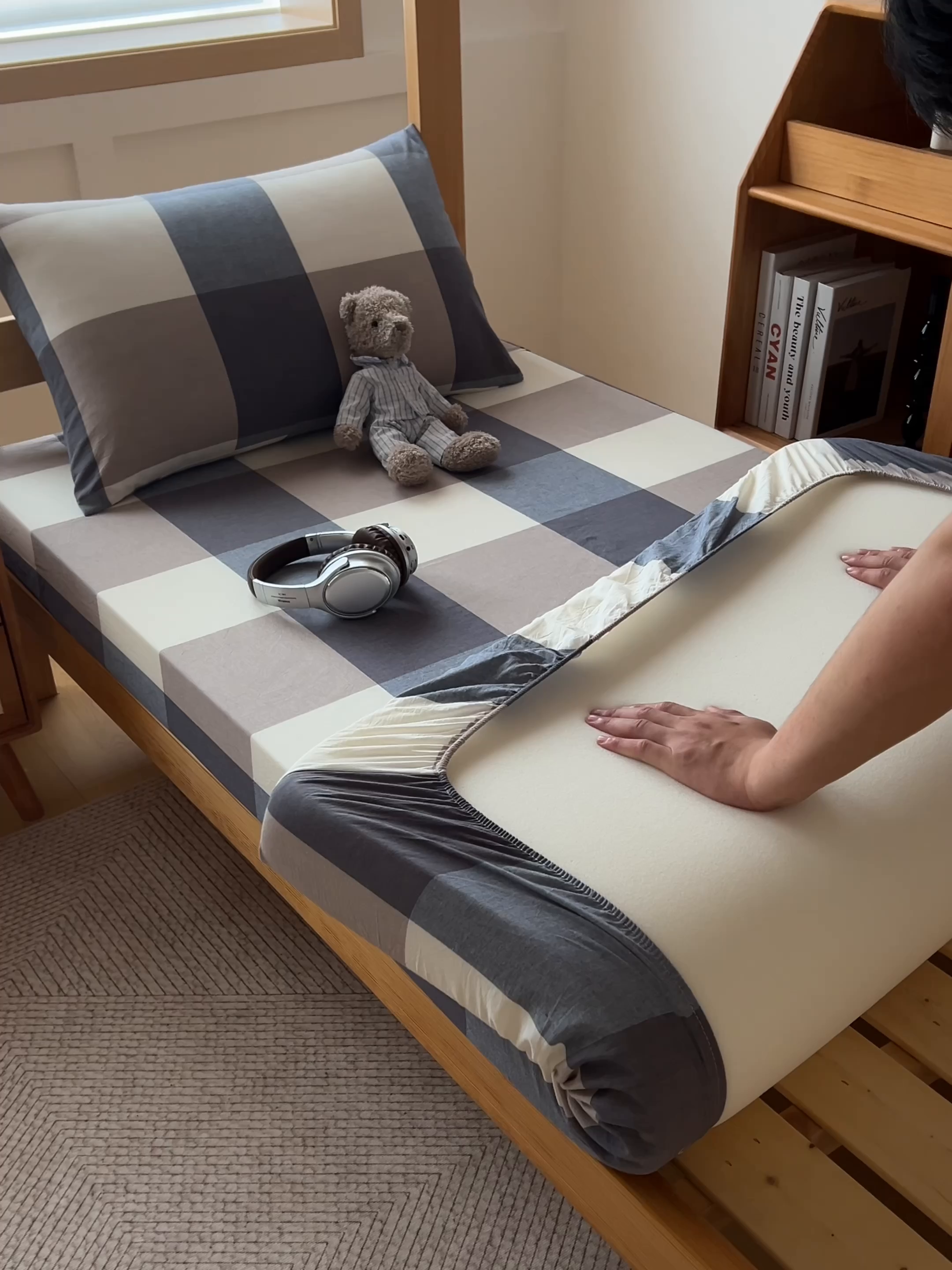 91家纺网 家纺一手货源 找家纺 鸣升家纺 2025新款全棉纯棉色织水洗棉学生三件套 米粽丈青格