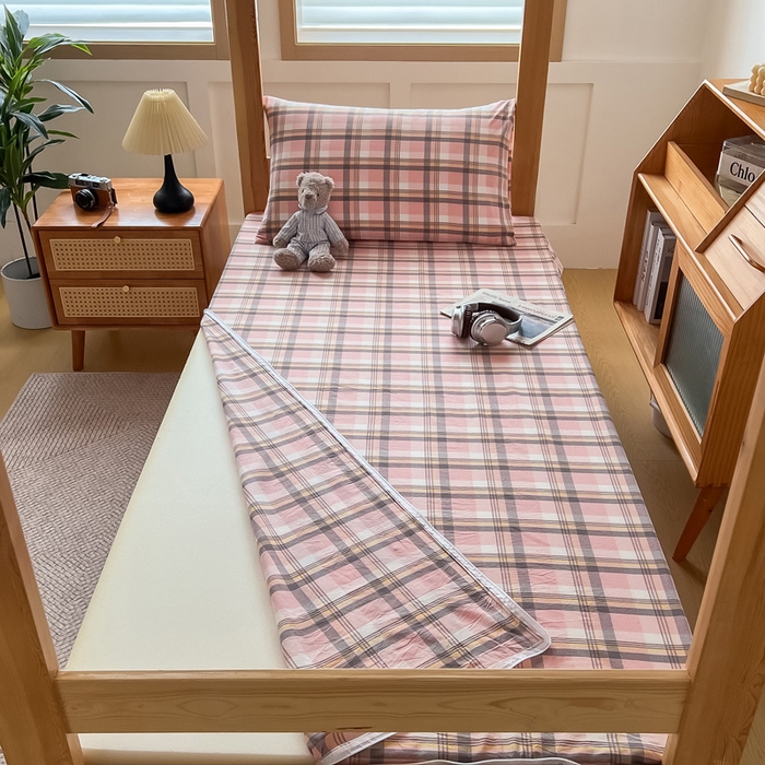 91家纺网 家纺一手货源 找家纺 鸣升家纺 2025新款全棉纯棉色织水洗棉学生三件套 莫妮卡粉