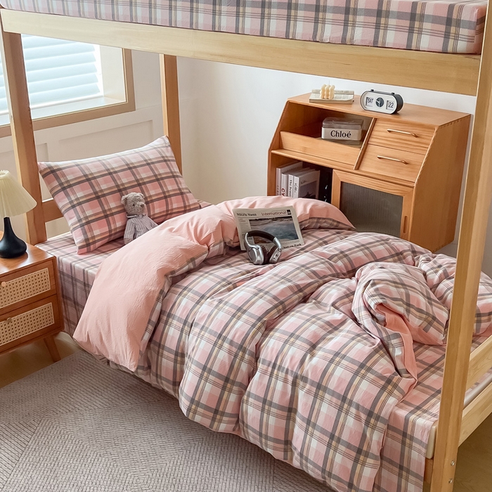 91家纺网 家纺一手货源 找家纺 鸣升家纺 2025新款全棉纯棉色织水洗棉学生三件套 莫妮卡粉