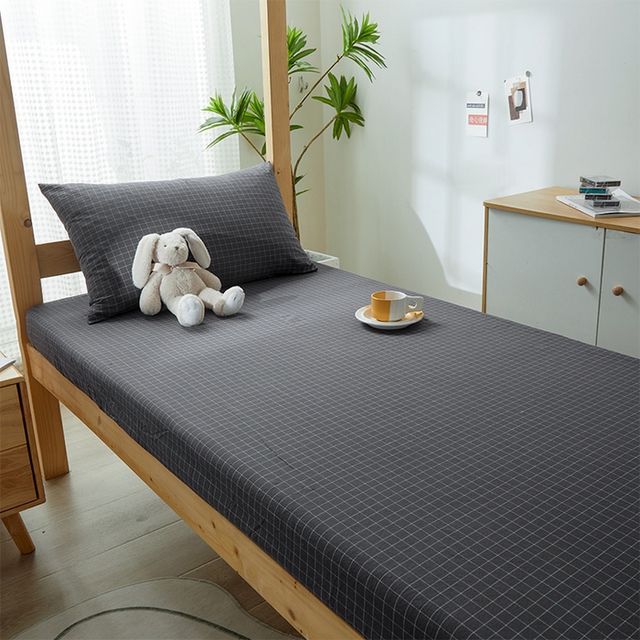 91家纺网 家纺一手货源 找家纺 鸣升家纺 2025新款全棉纯棉色织水洗棉学生三件套 新灰格