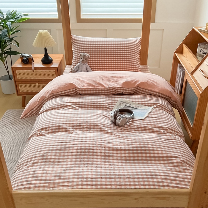 91家纺网 家纺一手货源 找家纺 九沐良品 2025新款全棉纯棉色织水洗棉学生三件套宿舍三件套上下铺三件套 粉小格