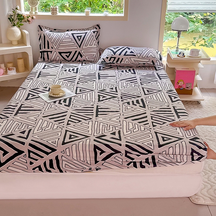 91家纺网 家纺一手货源 找家纺 梵巢家纺 芦荟棉床笠单床笠，外贸跨境单床笠磨毛床笠印花床笠床笠三件套 三角几何