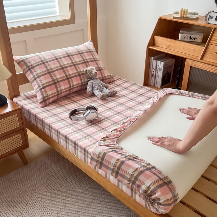 91家纺网 家纺一手货源 找家纺 九沐良品 2025新款全棉纯棉色织水洗棉学生三件套宿舍三件套上下铺三件套 莫妮卡粉