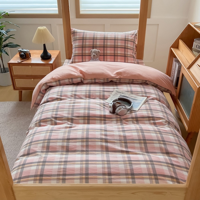 91家纺网 家纺一手货源 找家纺 九沐良品 2025新款全棉纯棉色织水洗棉学生三件套宿舍三件套上下铺三件套 莫妮卡粉