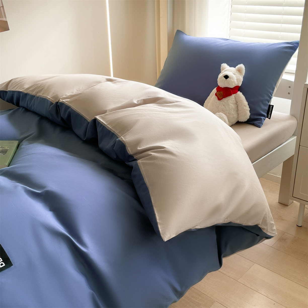 91家纺网 家纺一手货源 找家纺 笙意家纺 2025新款全棉纯棉简约黑标学生三件套 黑标款-宾利蓝+山灰