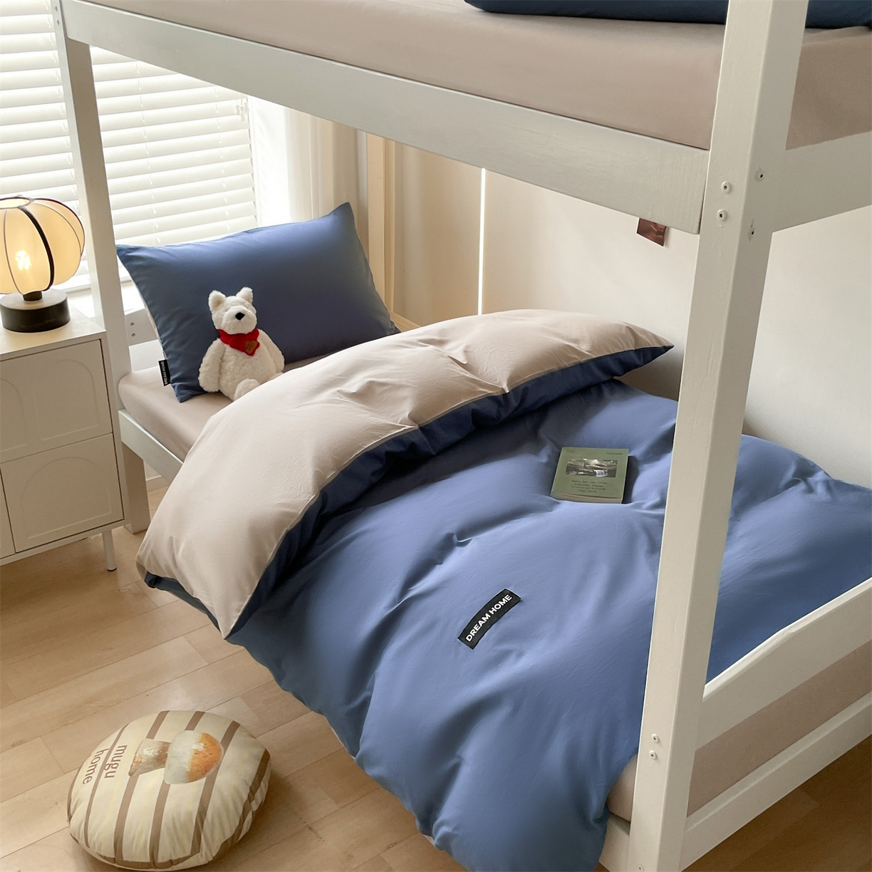 91家纺网 家纺一手货源 找家纺 笙意家纺 2025新款全棉纯棉简约黑标学生三件套 黑标款-宾利蓝+山灰