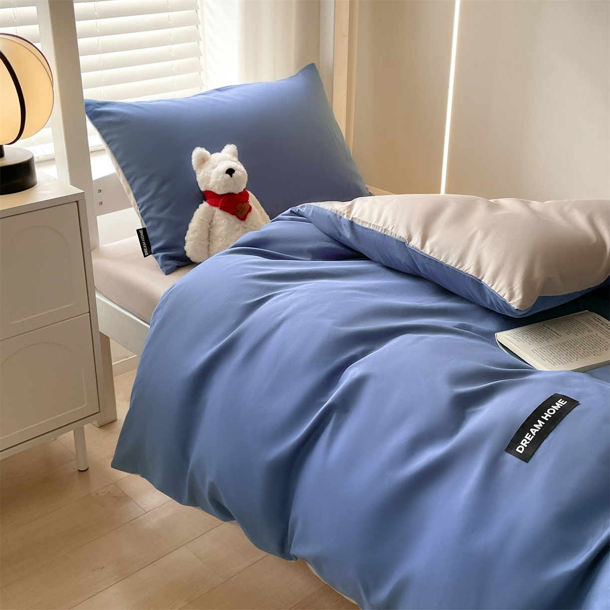 91家纺网 家纺一手货源 找家纺 笙意家纺 2025新款全棉纯棉简约黑标学生三件套 黑标款-宾利蓝+山灰