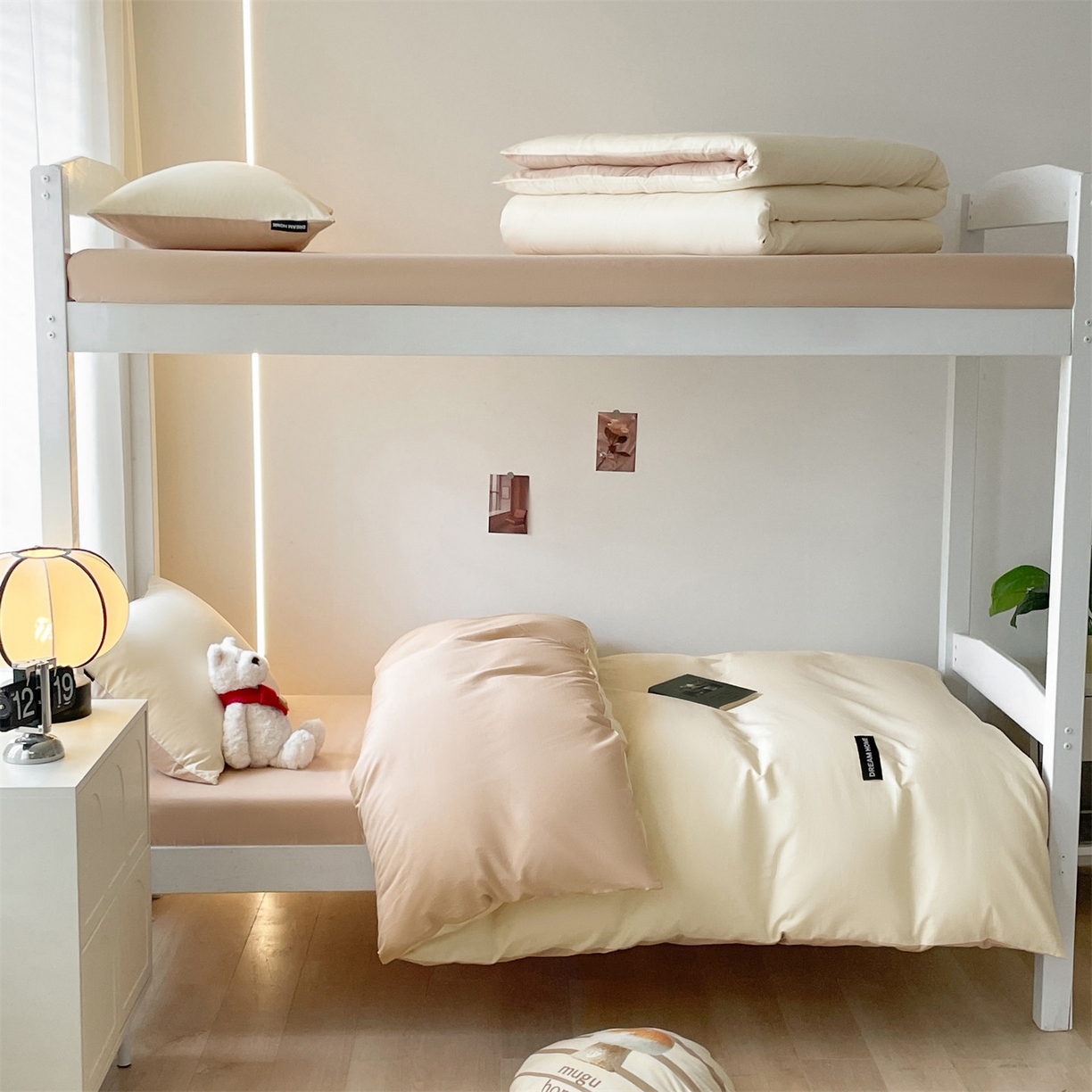 91家纺网 家纺一手货源 找家纺 笙意家纺 2025新款全棉纯棉简约黑标学生三件套 黑标款-奶昔白+奶茶