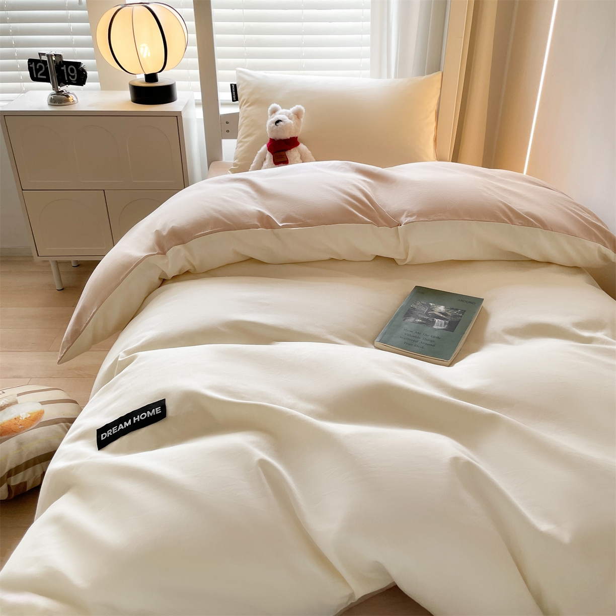 91家纺网 家纺一手货源 找家纺 笙意家纺 2025新款全棉纯棉简约黑标学生三件套 黑标款-奶昔白+奶茶