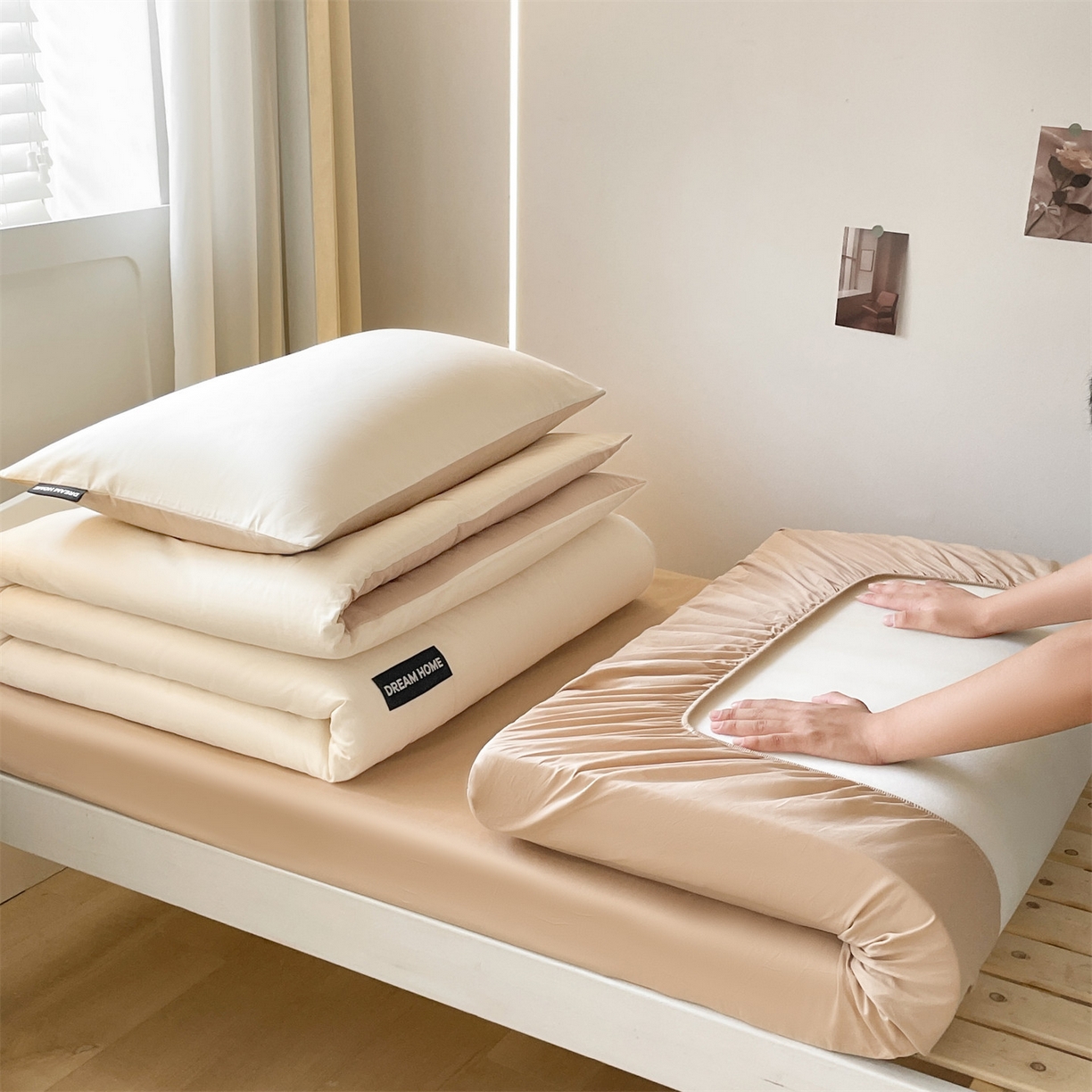 91家纺网 家纺一手货源 找家纺 笙意家纺 2025新款全棉纯棉简约黑标学生三件套 黑标款-奶昔白+奶茶