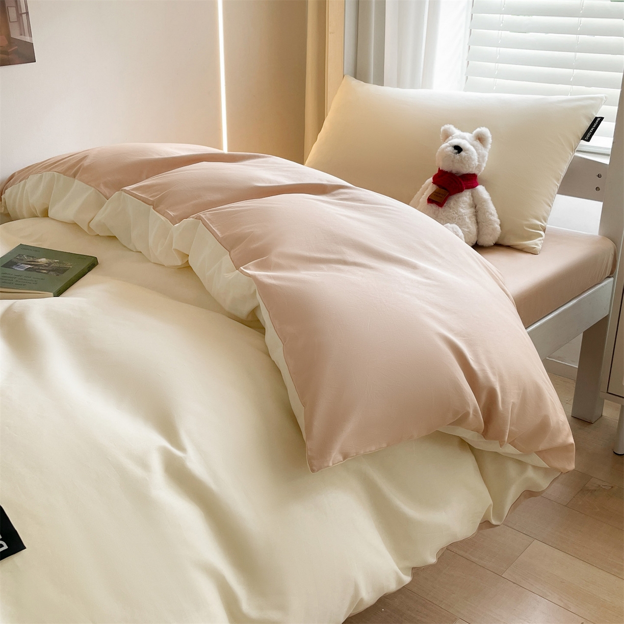 91家纺网 家纺一手货源 找家纺 笙意家纺 2025新款全棉纯棉简约黑标学生三件套 黑标款-奶昔白+奶茶