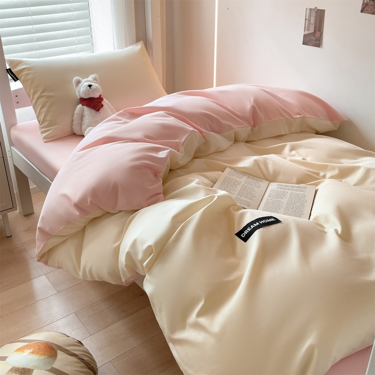 91家纺网 家纺一手货源 找家纺 笙意家纺 2025新款全棉纯棉简约黑标学生三件套 黑标款-奶昔白+奶油粉