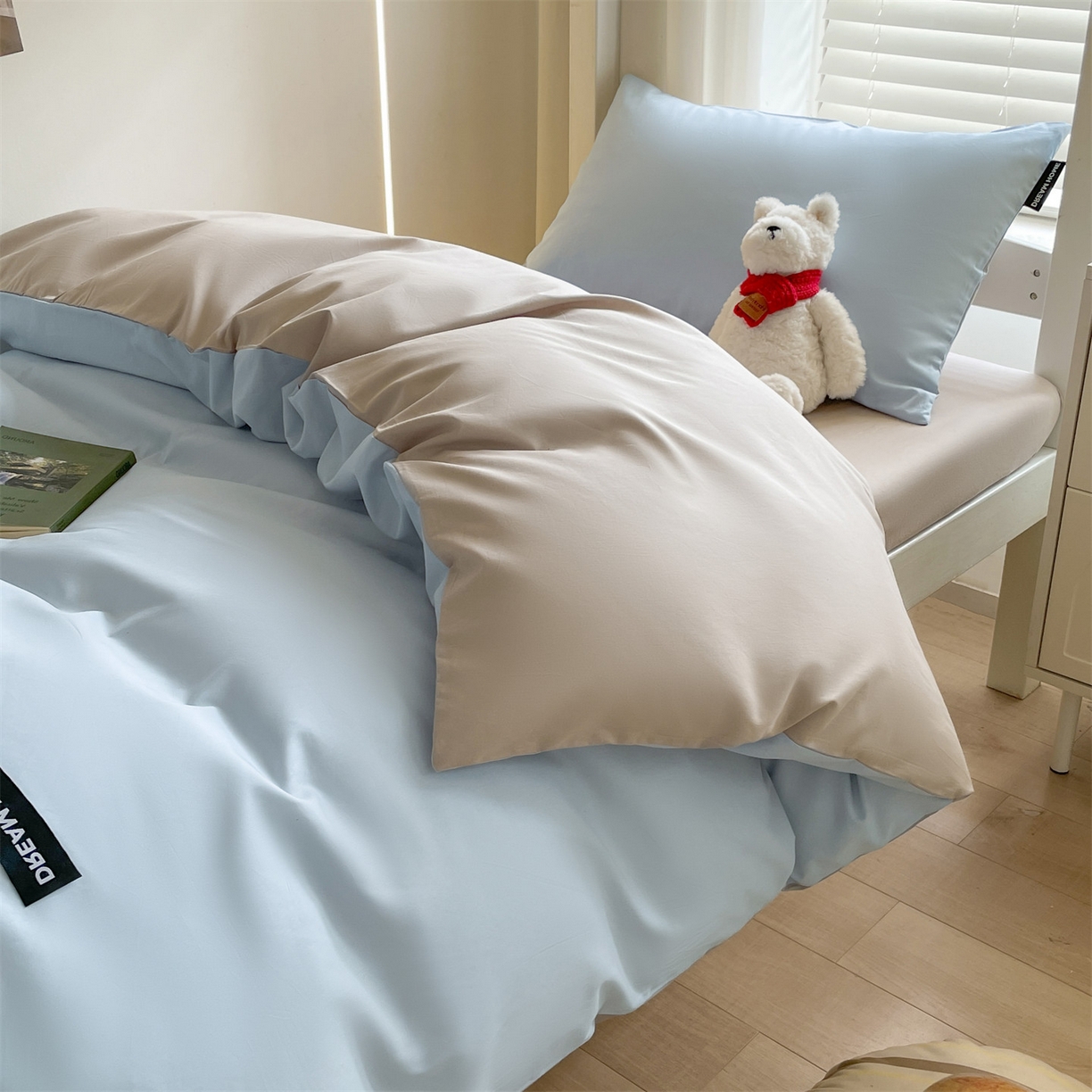 91家纺网 家纺一手货源 找家纺 笙意家纺 2025新款全棉纯棉简约黑标学生三件套 黑标款-天空蓝+山灰