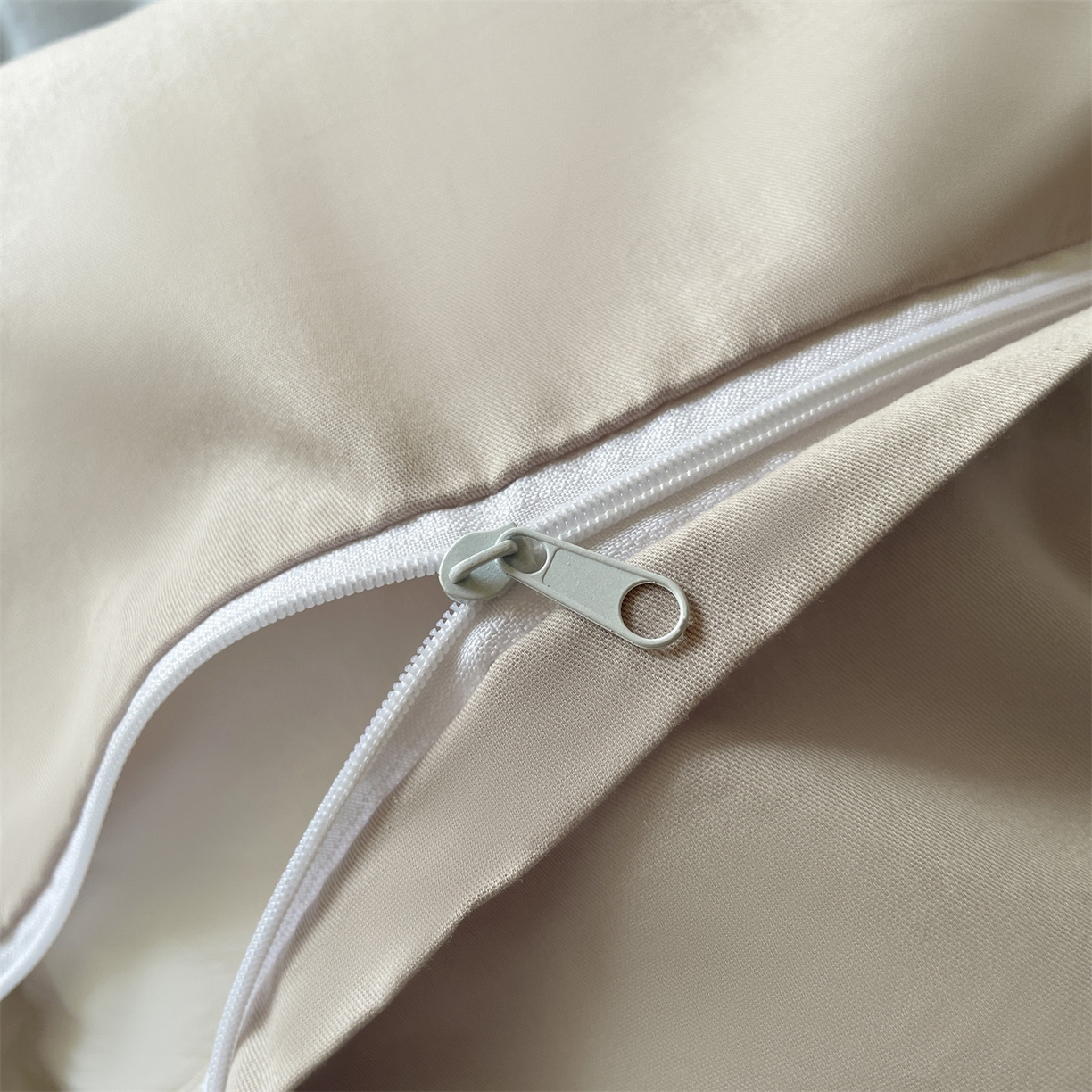 91家纺网 家纺一手货源 找家纺 笙意家纺 2025新款全棉纯棉简约黑标学生三件套 黑标款-天空蓝+山灰