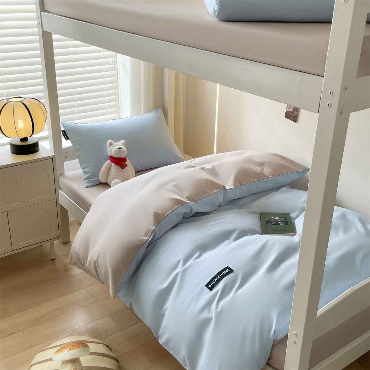 91家纺网 家纺一手货源 找家纺 笙意家纺 2025新款全棉纯棉简约黑标学生三件套 黑标款-天空蓝+山灰