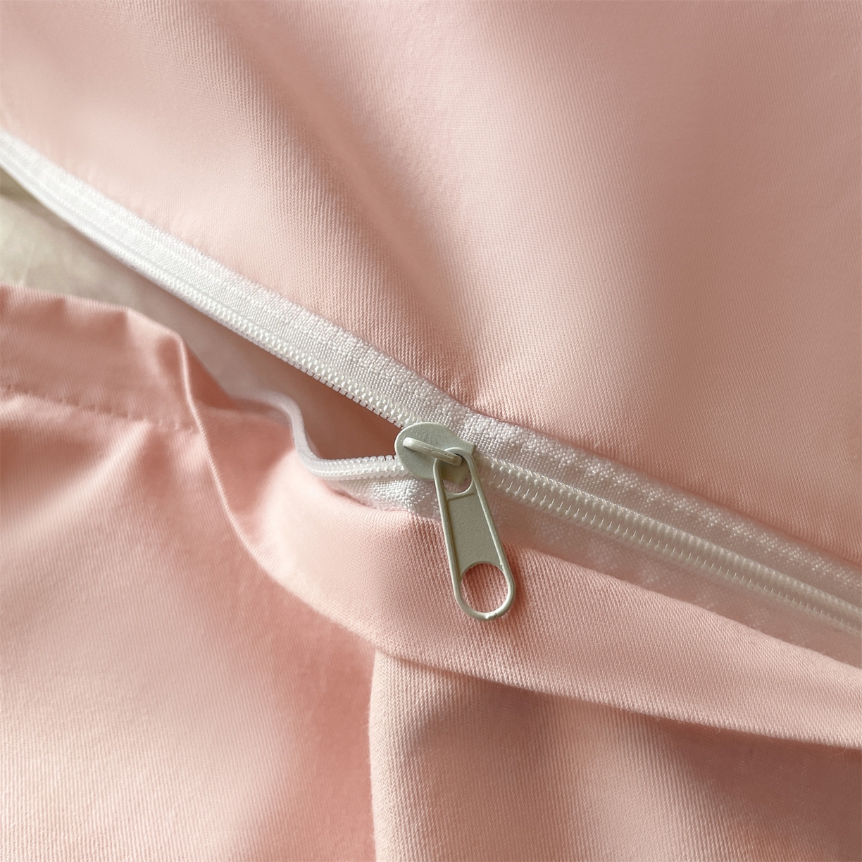 91家纺网 家纺一手货源 找家纺 笙意家纺 2025新款全棉纯棉简约黑标学生三件套 黑标款-星黛紫+奶油粉