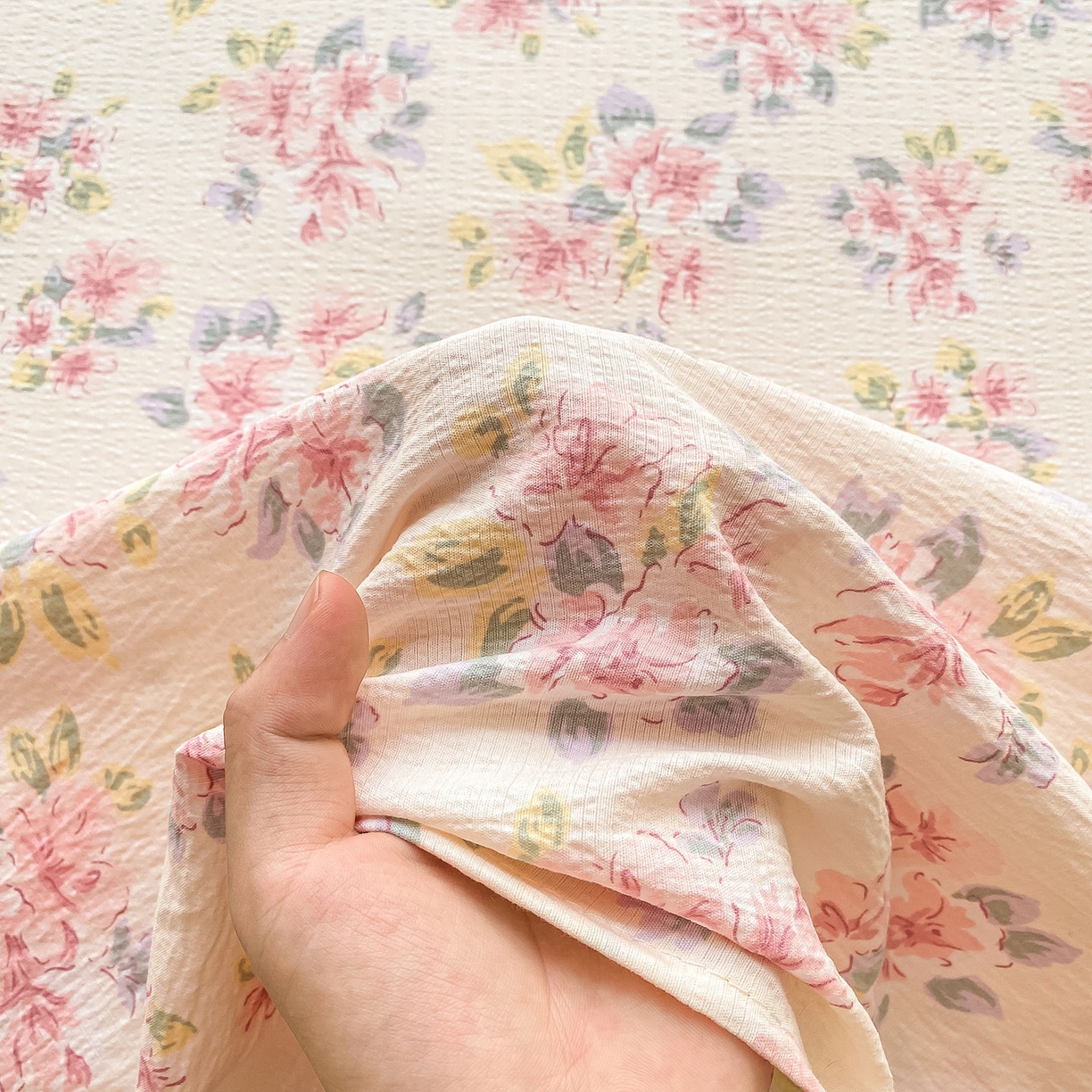 91家纺网 家纺一手货源 找家纺 眠势力 2025新款云感双层纱床单三件套ins奶油风学生宿舍床单四季通用 粉调花海