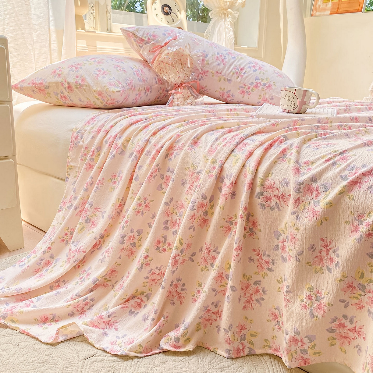 91家纺网 家纺一手货源 找家纺 眠势力 2025新款云感双层纱床单三件套ins奶油风学生宿舍床单四季通用 粉调花海