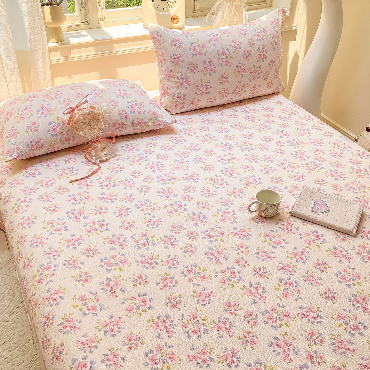 91家纺网 家纺一手货源 找家纺 眠势力 2025新款云感双层纱床单三件套ins奶油风学生宿舍床单四季通用 粉调花海