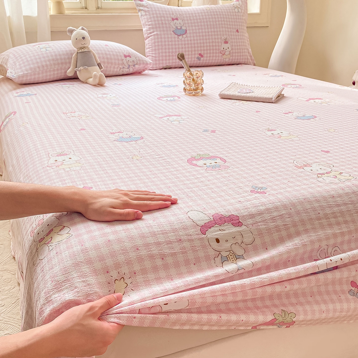 91家纺网 家纺一手货源 找家纺 眠势力 2025新款云感双层纱床单三件套ins奶油风学生宿舍床单四季通用 乖乖兔