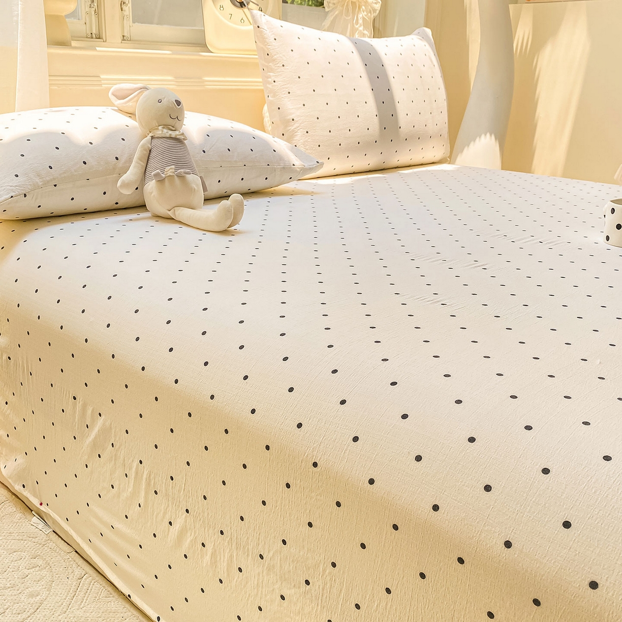 91家纺网 家纺一手货源 找家纺 眠势力 2025新款云感双层纱床单三件套ins奶油风学生宿舍床单四季通用 极简波点