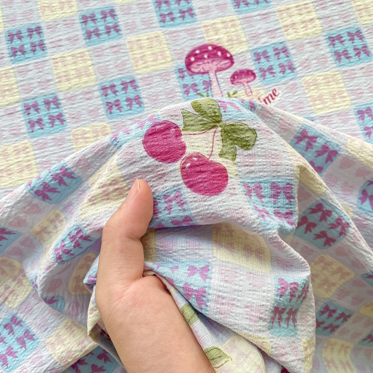 91家纺网 家纺一手货源 找家纺 眠势力 2025新款云感双层纱床单三件套ins奶油风学生宿舍床单四季通用 甜樱蜜语