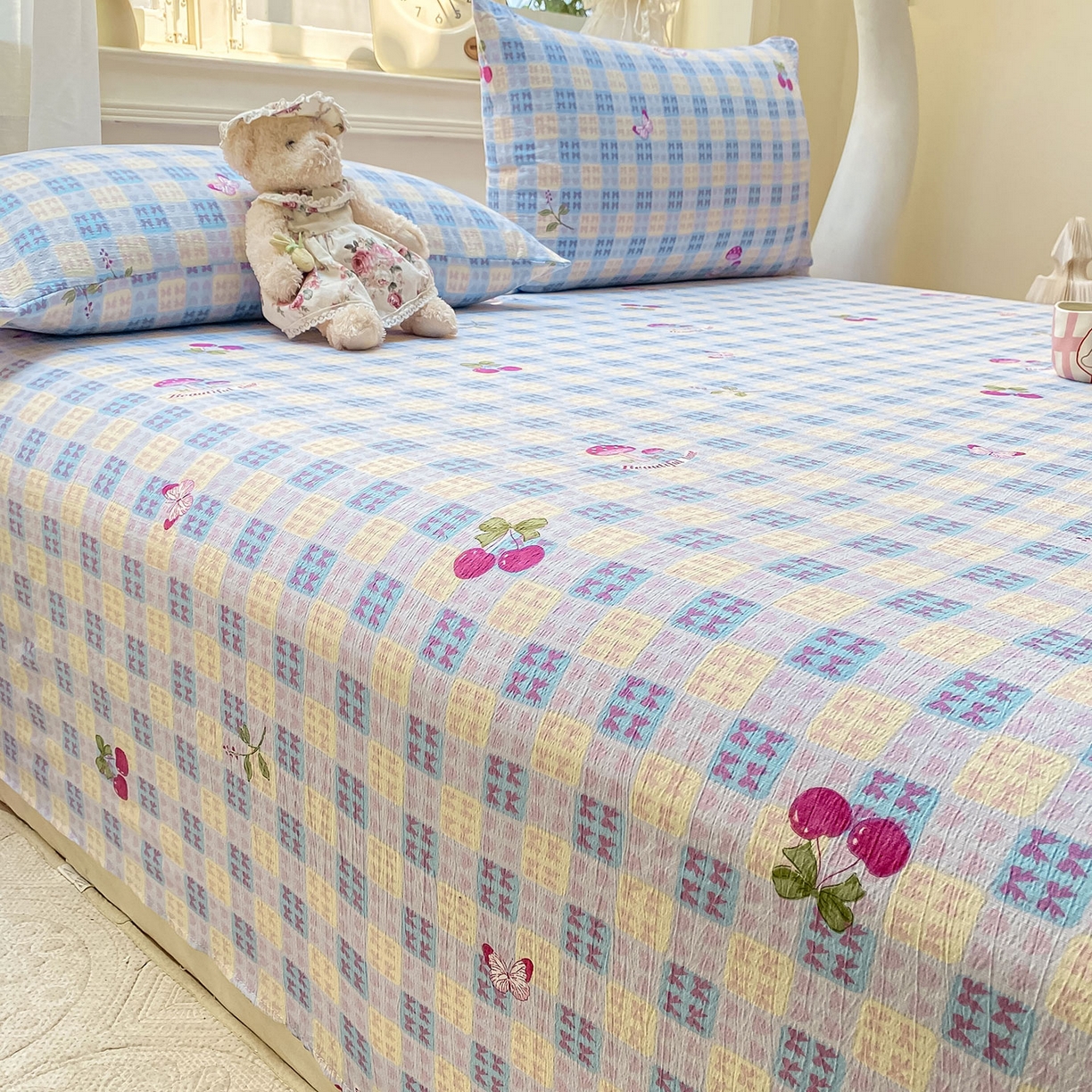 91家纺网 家纺一手货源 找家纺 眠势力 2025新款云感双层纱床单三件套ins奶油风学生宿舍床单四季通用 甜樱蜜语