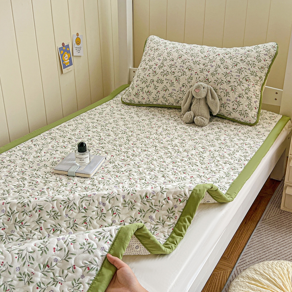 91家纺网 家纺一手货源 找家纺 纽缦家纺 2025新款A类水洗棉学生床垫垫子 清凉里