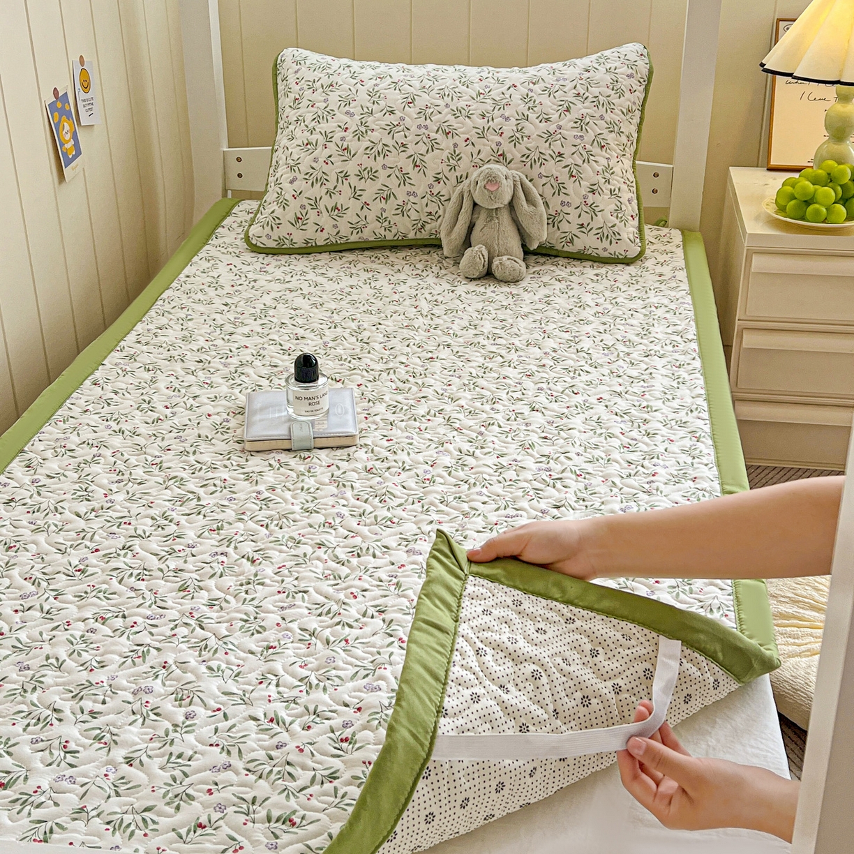 91家纺网 家纺一手货源 找家纺 纽缦家纺 2025新款A类水洗棉学生床垫垫子 清凉里