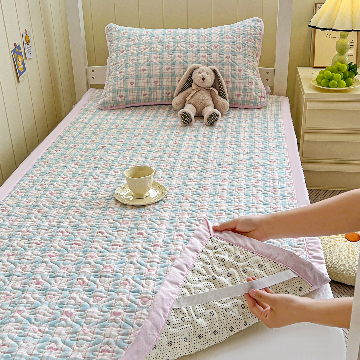 91家纺网 家纺一手货源 找家纺 纽缦家纺 2025新款A类水洗棉学生床垫垫子 温暖粉心