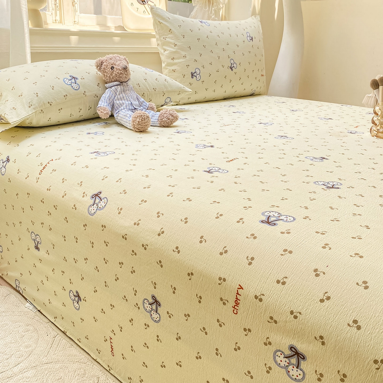 91家纺网 家纺一手货源 找家纺 眠势力 2025新款云感双层纱床单三件套ins奶油风学生宿舍床单四季通用 樱桃丸子