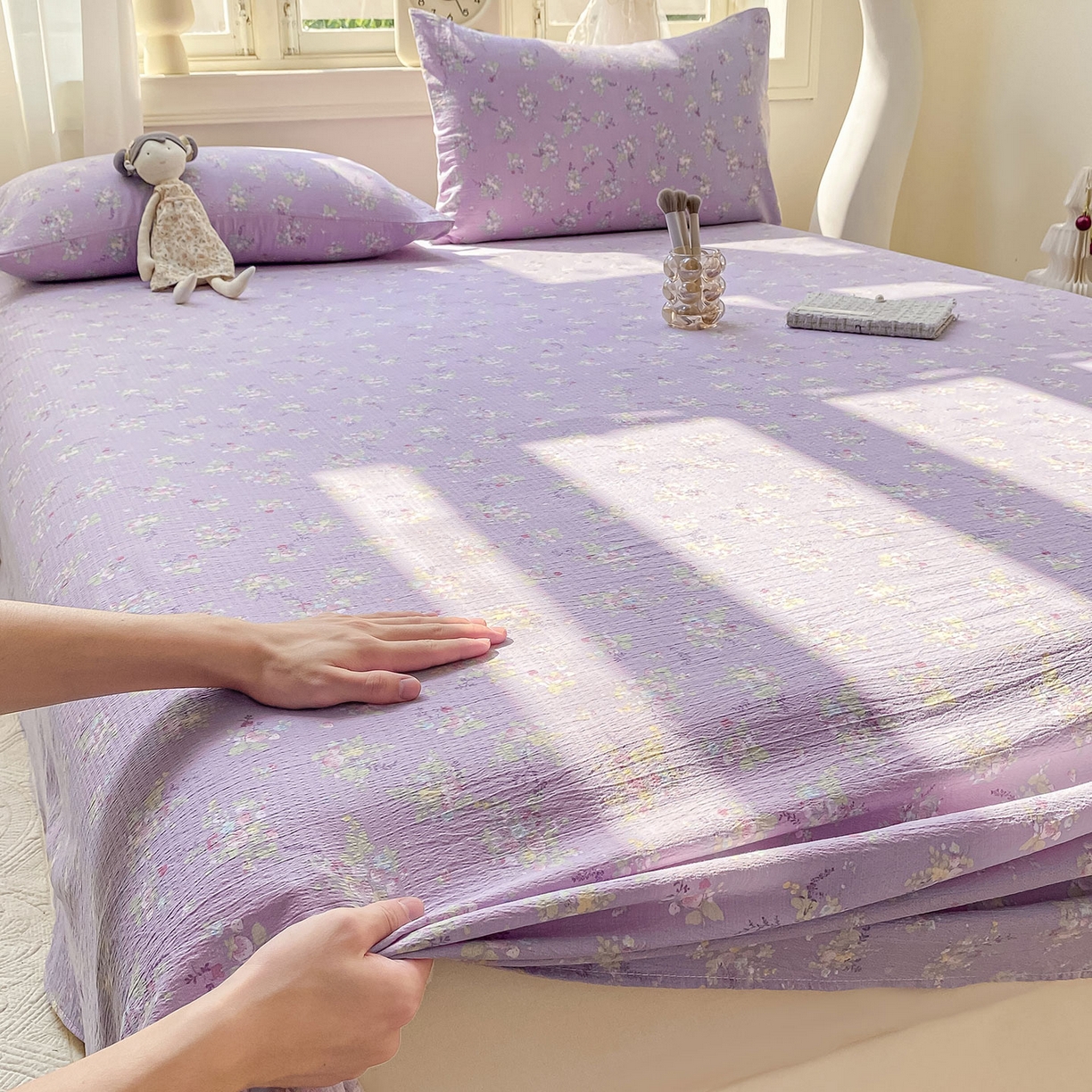 91家纺网 家纺一手货源 找家纺 眠势力 2025新款云感双层纱床单三件套ins奶油风学生宿舍床单四季通用 紫色花海