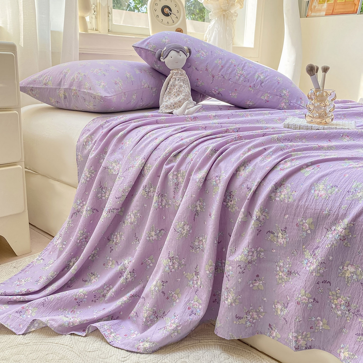 91家纺网 家纺一手货源 找家纺 眠势力 2025新款云感双层纱床单三件套ins奶油风学生宿舍床单四季通用 紫色花海