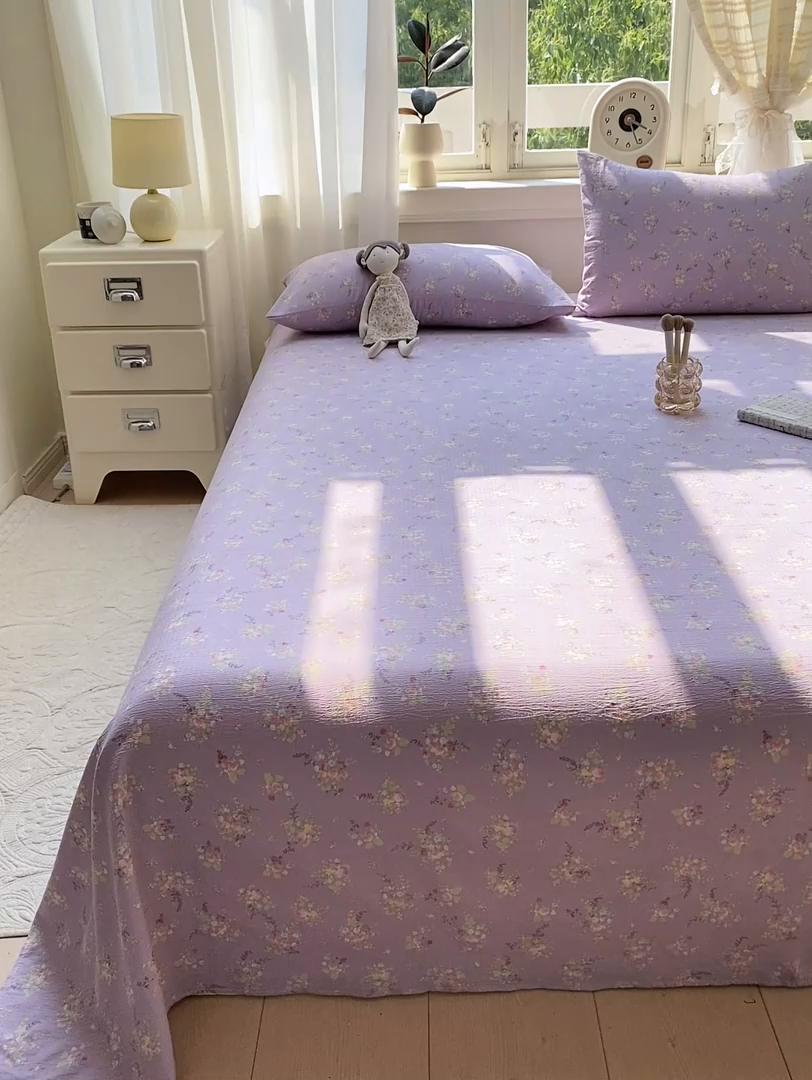 91家纺网 家纺一手货源 找家纺 眠势力 2025新款云感双层纱床单三件套ins奶油风学生宿舍床单四季通用 紫色花海