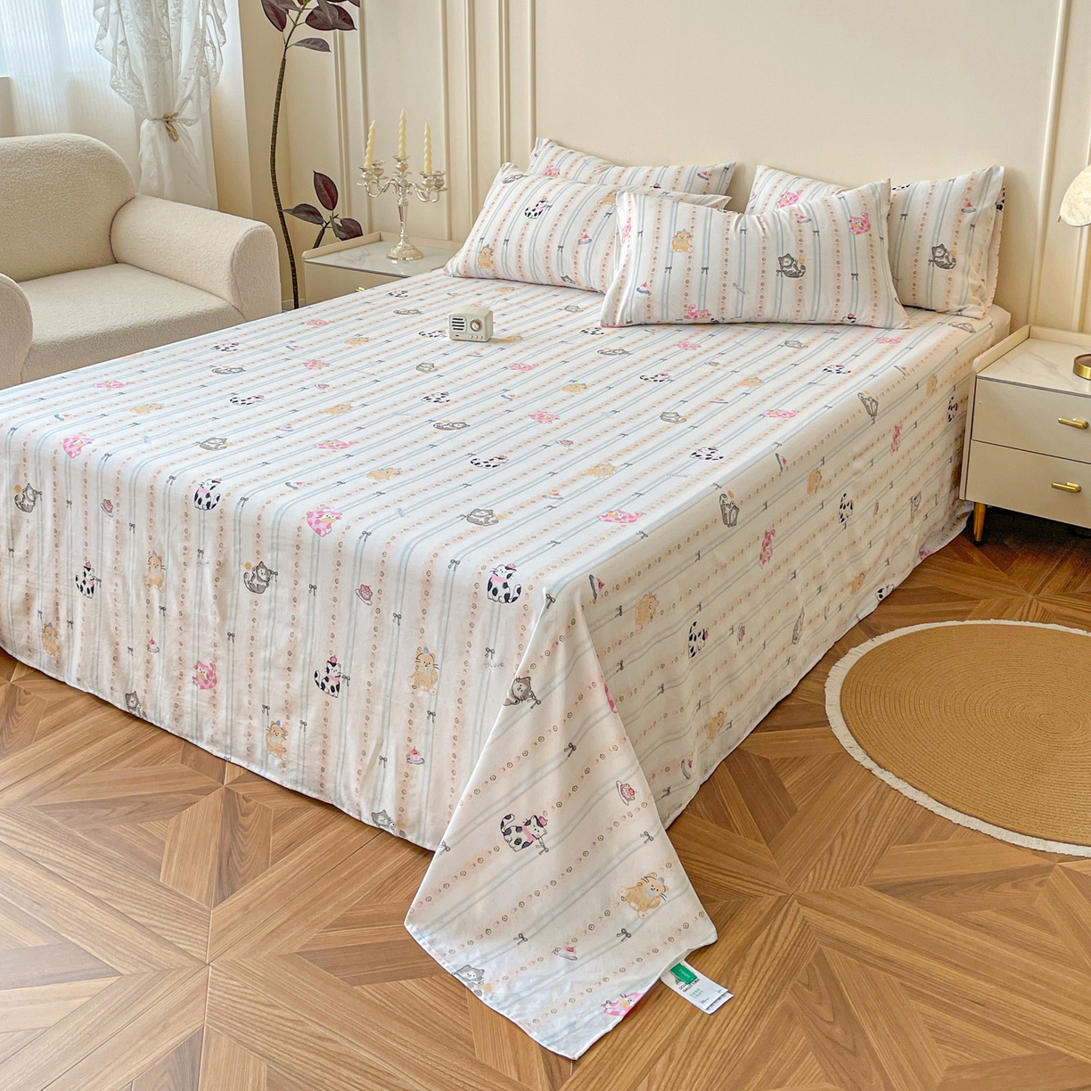 91家纺网 家纺一手货源 找家纺 纽缦家纺 2025新款水洗双层纱床单 草莓猫饼