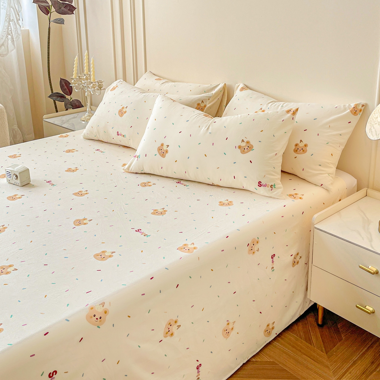 91家纺网 家纺一手货源 找家纺 纽缦家纺 2025新款水洗双层纱床单 小熊冰淇淋