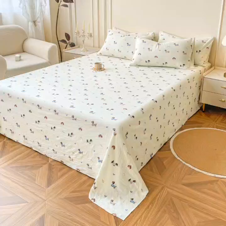 91家纺网 家纺一手货源 找家纺 悦织湾家纺 2025新款A类水洗棉单床单枕套2025新款亲肤印花小清新卡通轻奢学生宿舍三件套 可可腊肠犬