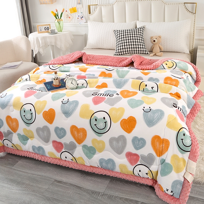 91家纺网 家纺一手货源 找家纺 欧夏被业 2025新款冬被水洗棉豆豆被芯豆豆绒被子学生春秋被供直播 心心相印