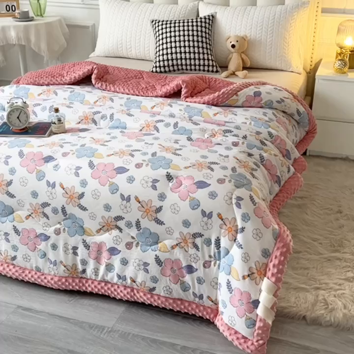 91家纺网 家纺一手货源 找家纺 欧夏被业 2025新款冬被水洗棉豆豆被芯豆豆绒被子学生春秋被供直播 向阳花开