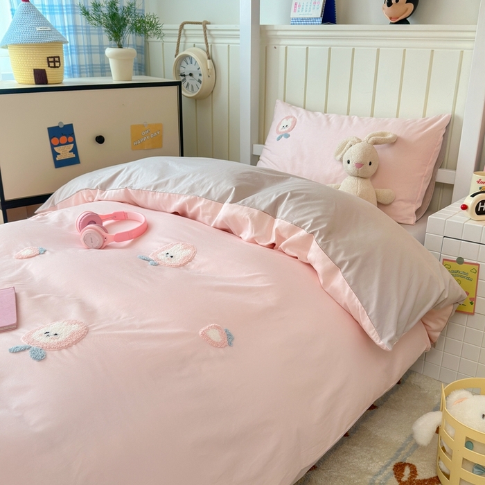 91家纺网 家纺一手货源 找家纺 锦觅 2025新款学生季全棉纯棉毛巾绣三件套奶油小清新刺绣四件套（全文件大图以及买家秀） 草莓兔兔