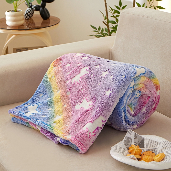 91家纺网 家纺一手货源 找家纺 梦斋家纺 2025新款夜光彩虹独角兽飞马星星法兰绒毛毯 夜光4