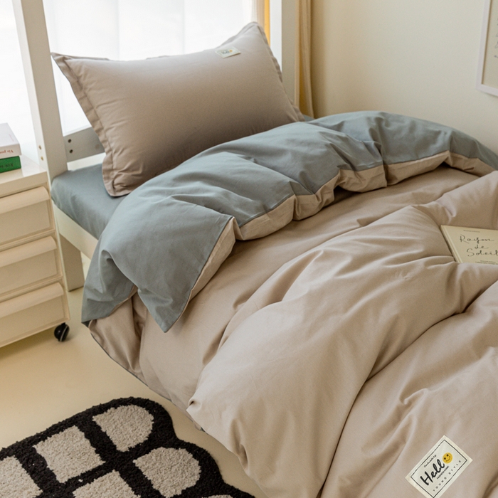 91家纺网 家纺一手货源 找家纺 贝兰仙奴 2025新款13372全棉印花简约学生三件套 卡其