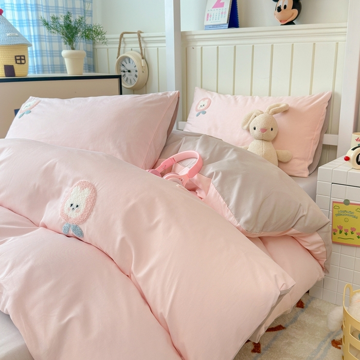 91家纺网 家纺一手货源 找家纺 锦觅 2025新款学生季全棉纯棉毛巾绣三件套奶油小清新刺绣四件套（全文件大图以及买家秀） 草莓兔兔