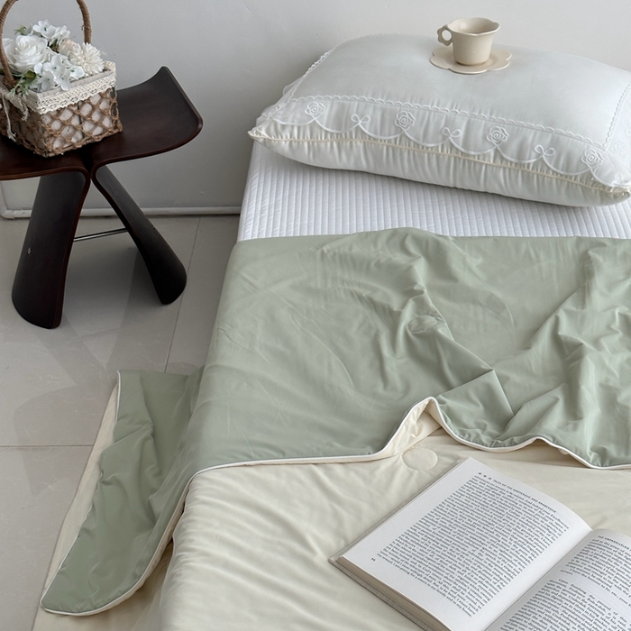 91家纺网 家纺一手货源 找家纺 佰织鑫家居 2025新款科技凉感小冰芯冰皮锦氨凉感丝夏被空调被 双拼柠檬黄